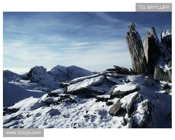 刘军独家分享攀岩技巧与心得体会助你征服高峰